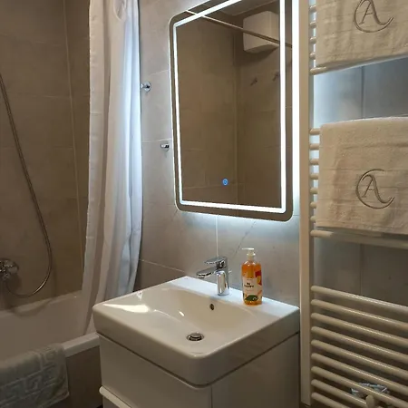 Anni - Modern & Cosy - With Garage & Balcony