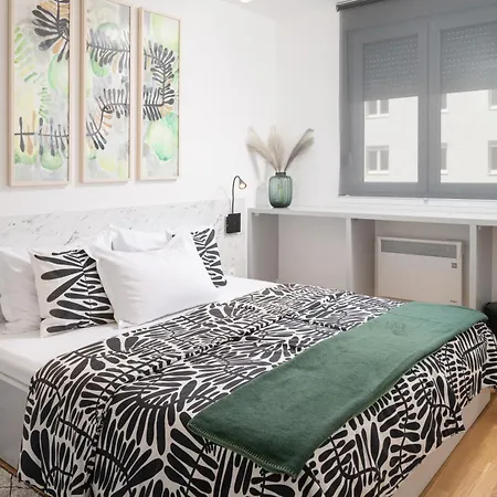 Апартаменты Anni - Modern & Cosy - With Garage & Balcony