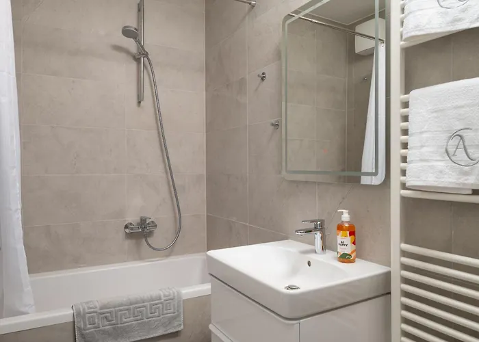 Anni - Modern & Cosy - With Garage & Balcony