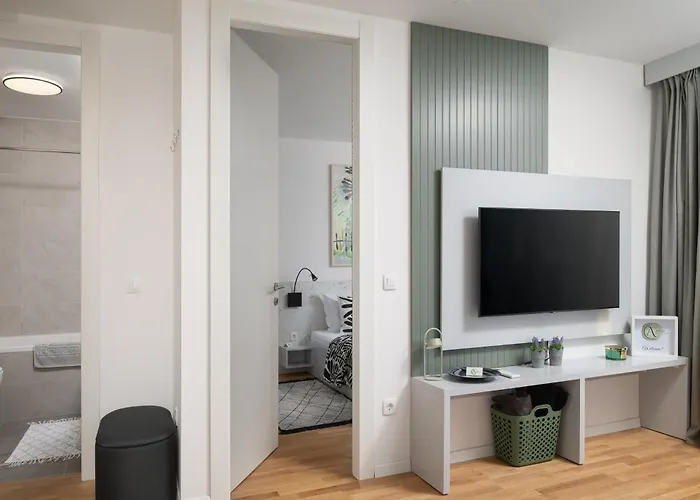 Anni - Modern & Cosy - With Garage & Balcony