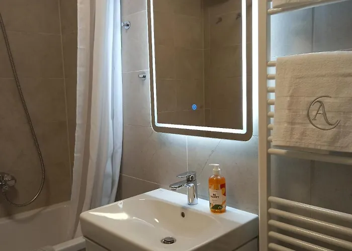 Anni - Modern & Cosy - With Garage & Balcony