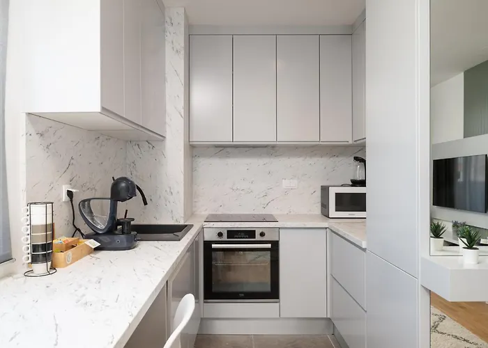 아파트 Anni - Modern & Cosy - With Garage & Balcony *