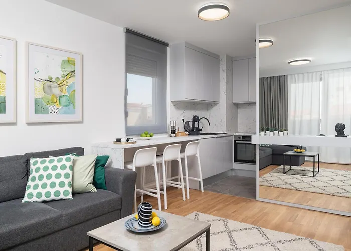 아파트 Anni - Modern & Cosy - With Garage & Balcony