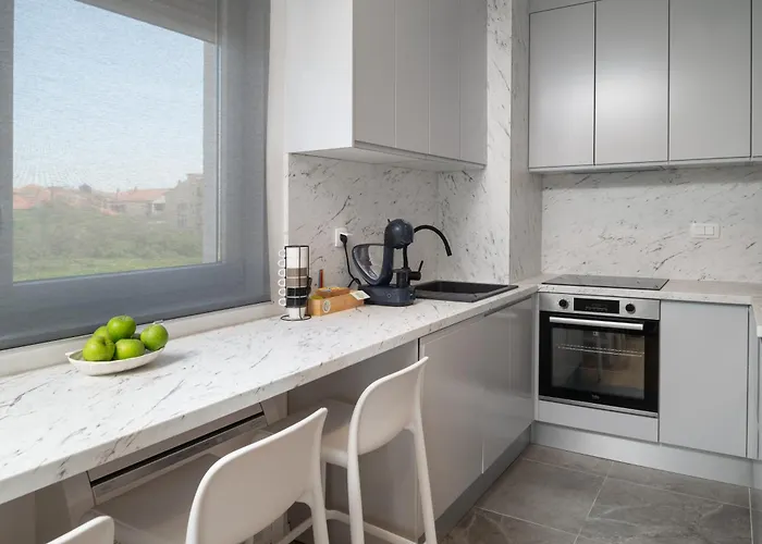 아파트 Anni - Modern & Cosy - With Garage & Balcony 자다르